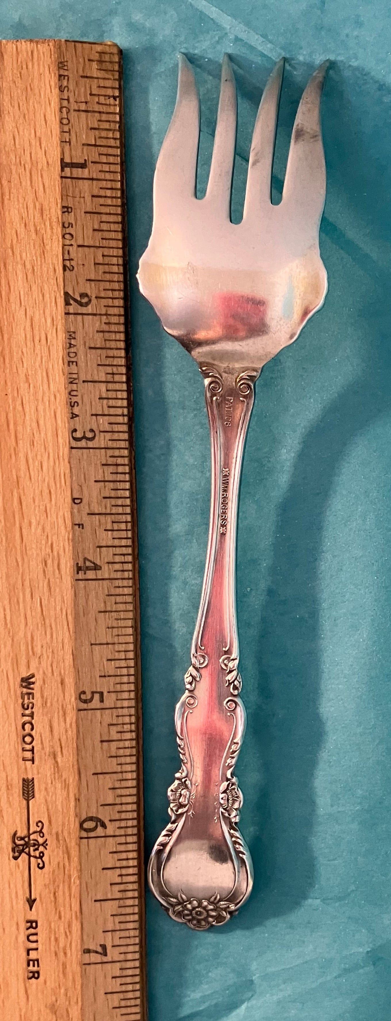 Vintage Hardwick Serving Fork – International Silver / Wm. Rogers Silverplate
