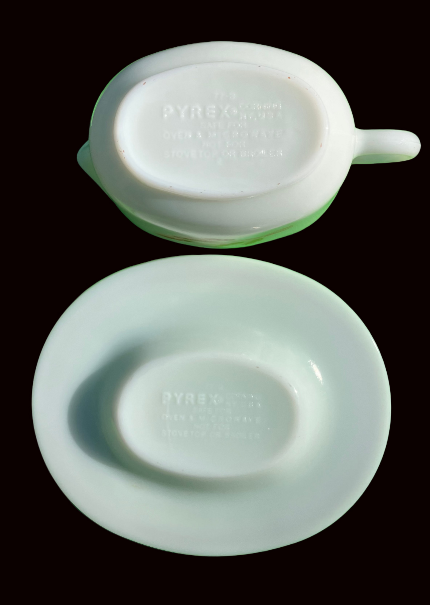Vintage Pyrex Autumn Harvest Gravy Boat with Tray
