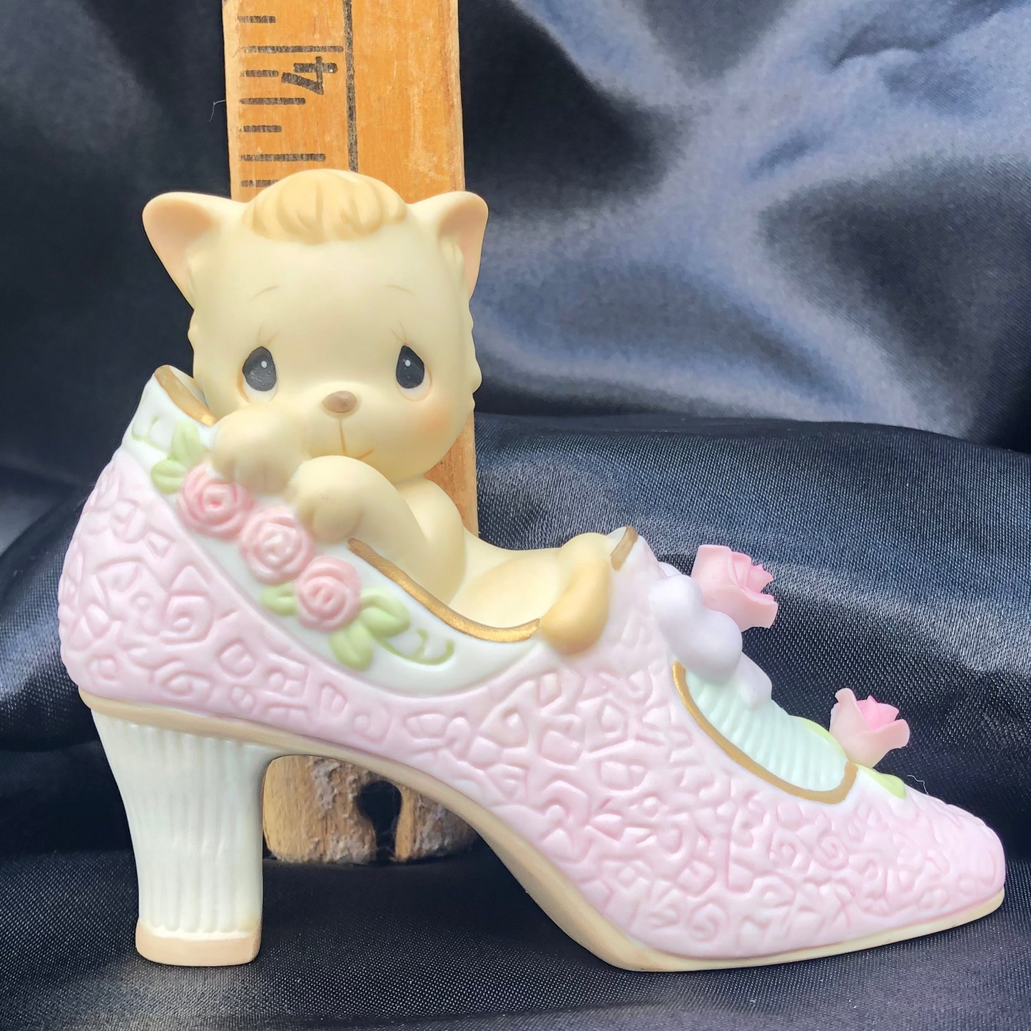Vintage Precious Moments Ceramic Cat in Shoe – “You Are the Cat’s Meow