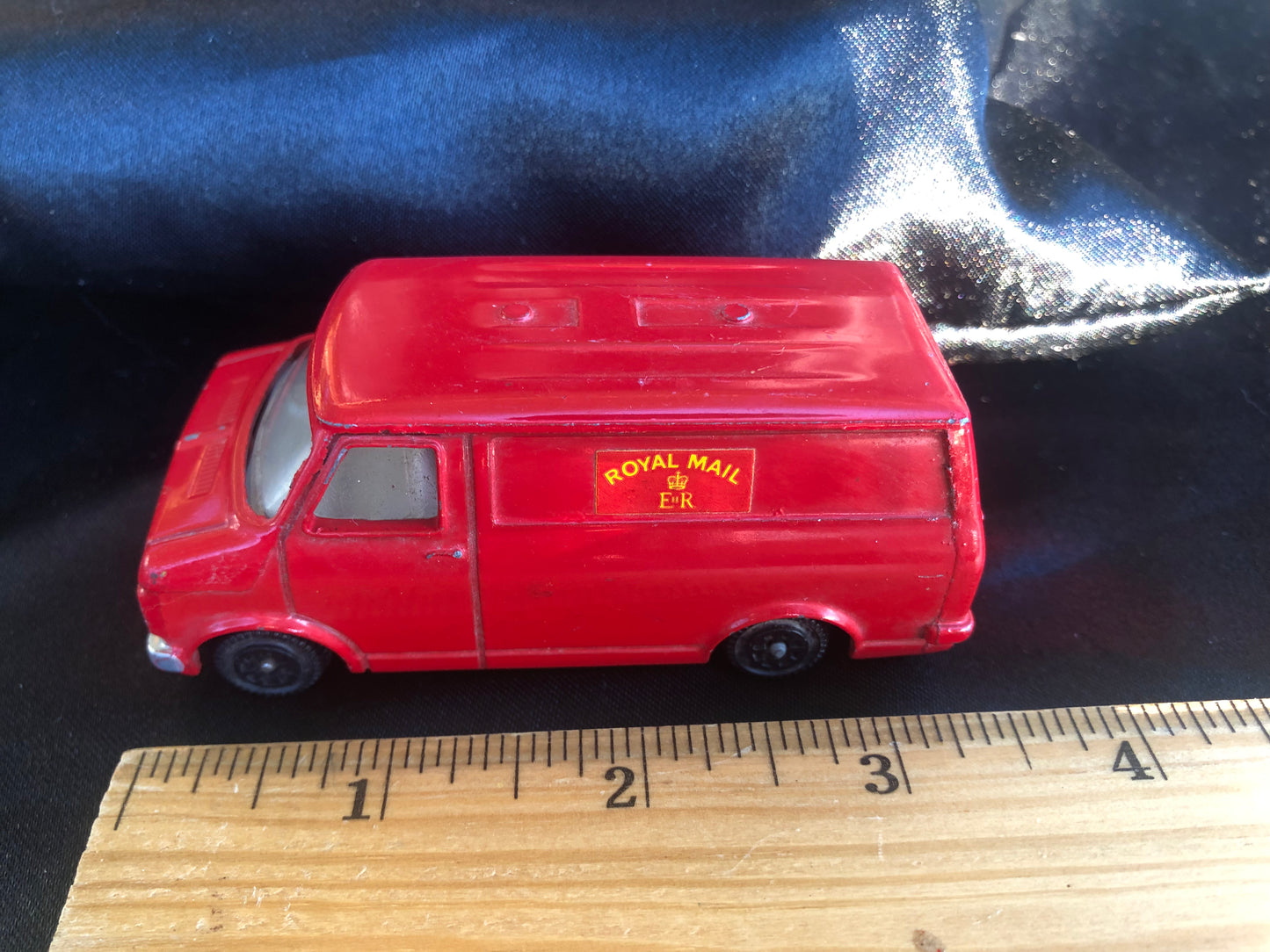 Vintage Dinky Toys Bedford Mail Van – Red Die Cast Metal – Made in England