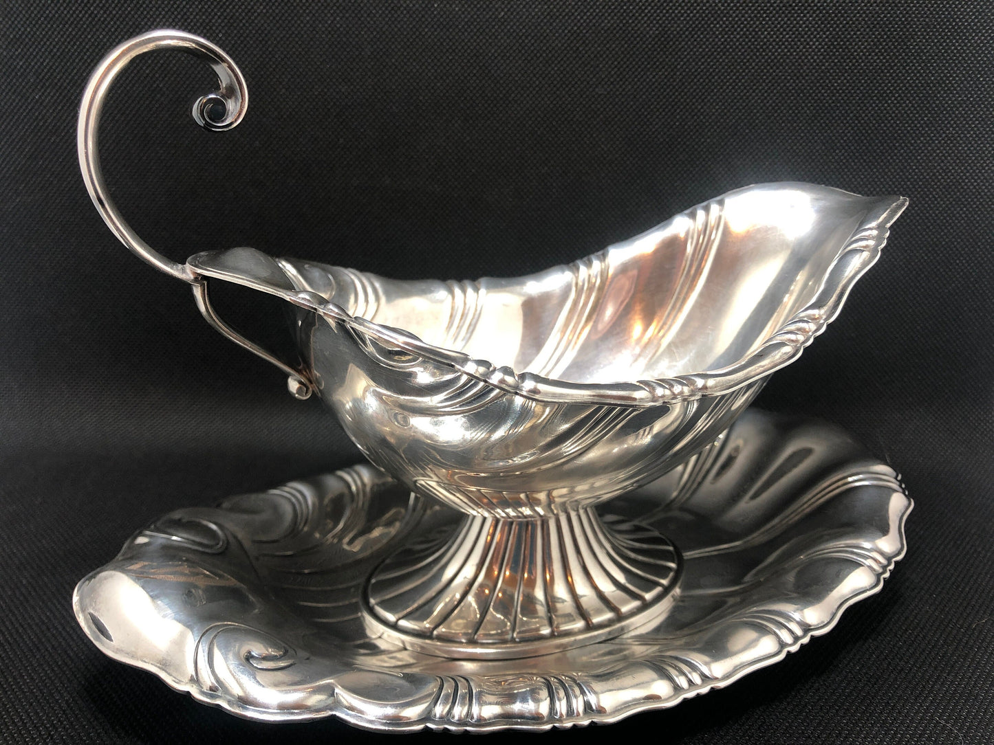 Roger Brothers Neptune Gravy Boat and Tray