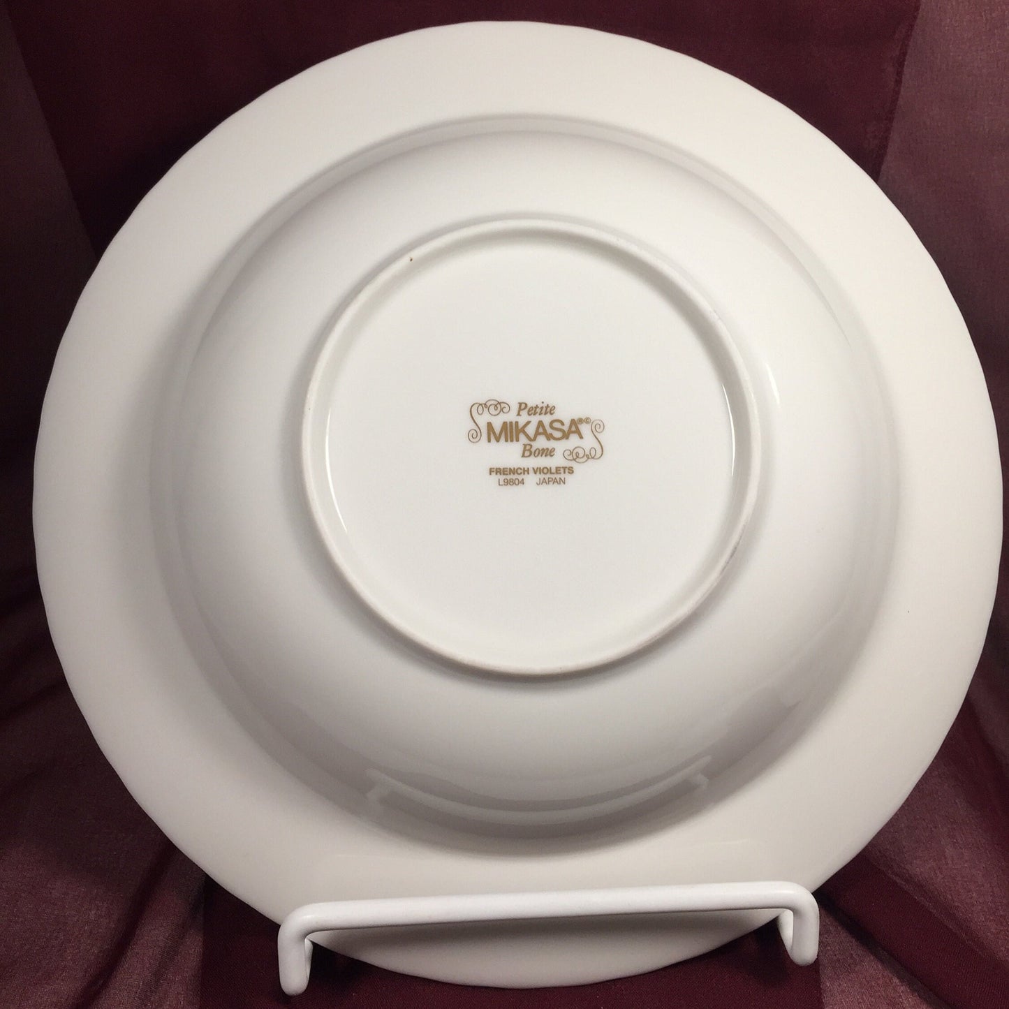 Mikasa French Violets Bone China 10 Inch Vegetable Bowl