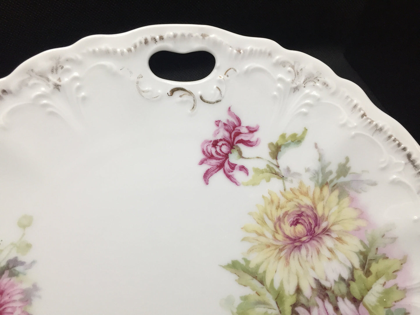 Weimar Germany Cake Plate w/ Small Flea Bite on Back