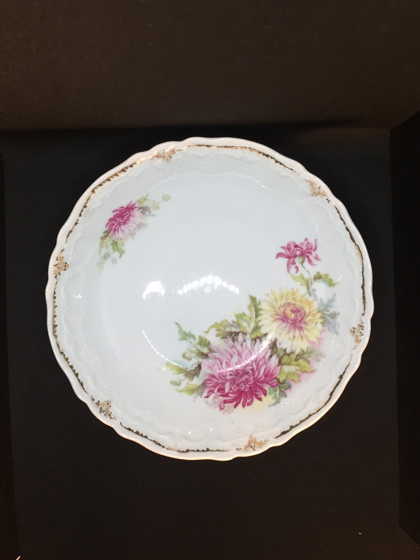 Weimar Germany Serving Bowl