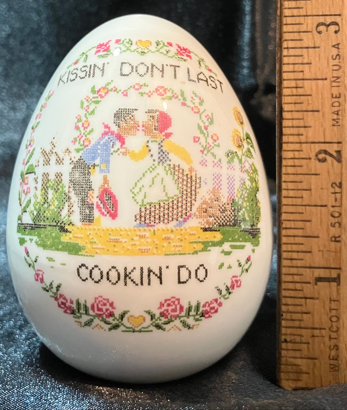 Vintage Crown Staffordshire Porcelain Egg – Fine Bone China England