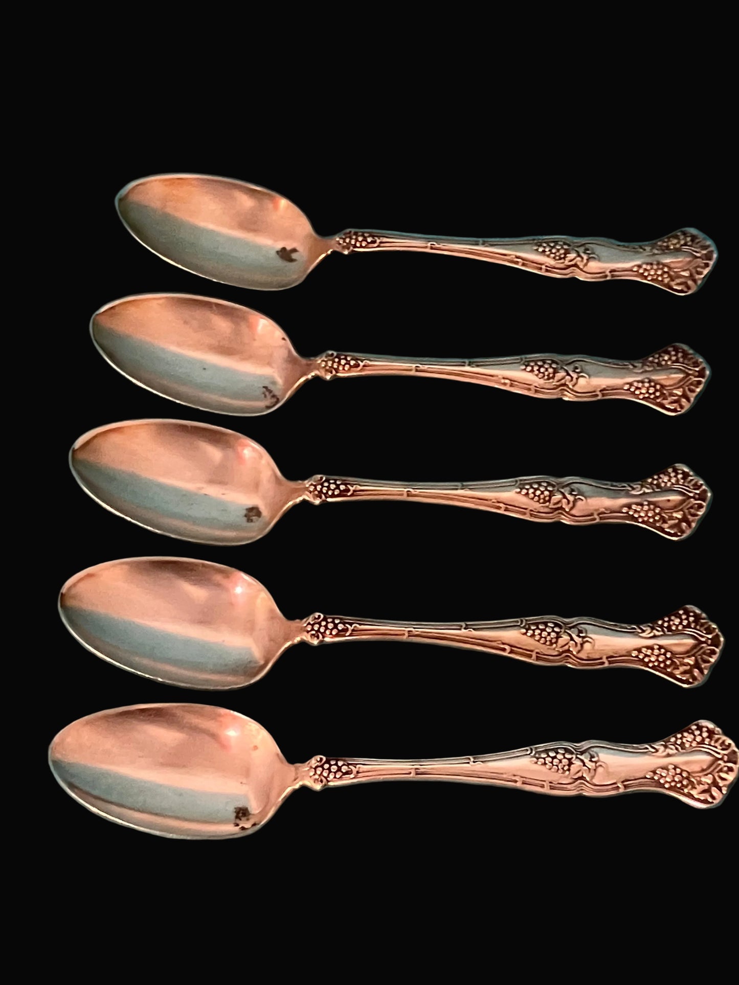 Antique 1847 Rogers Bros “Vintage” Grape Pattern Teaspoons – Set of 5