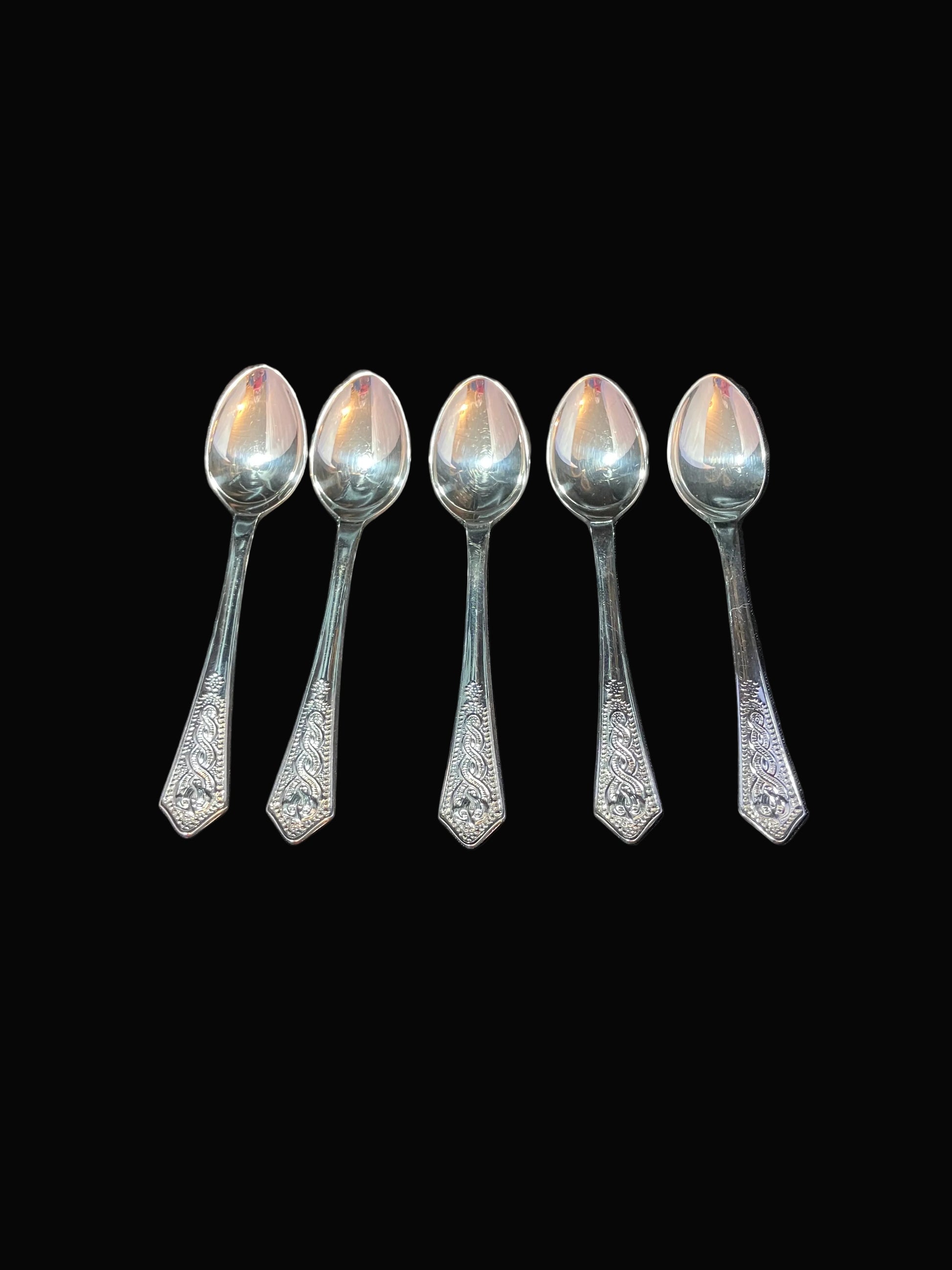 Set of silverplate spoons 