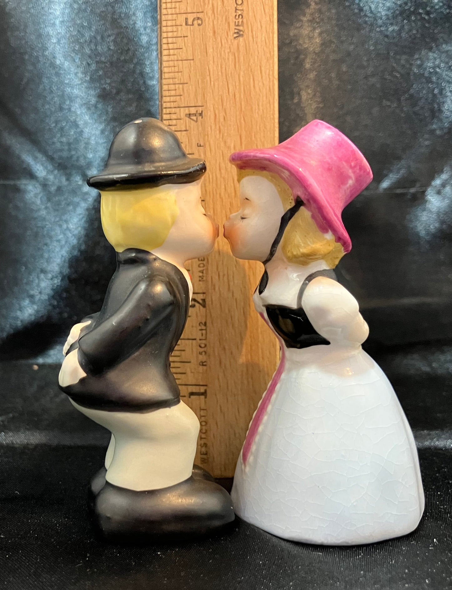 Vintage Napco Kissing Couple Salt & Pepper Shakers – Made in Germany