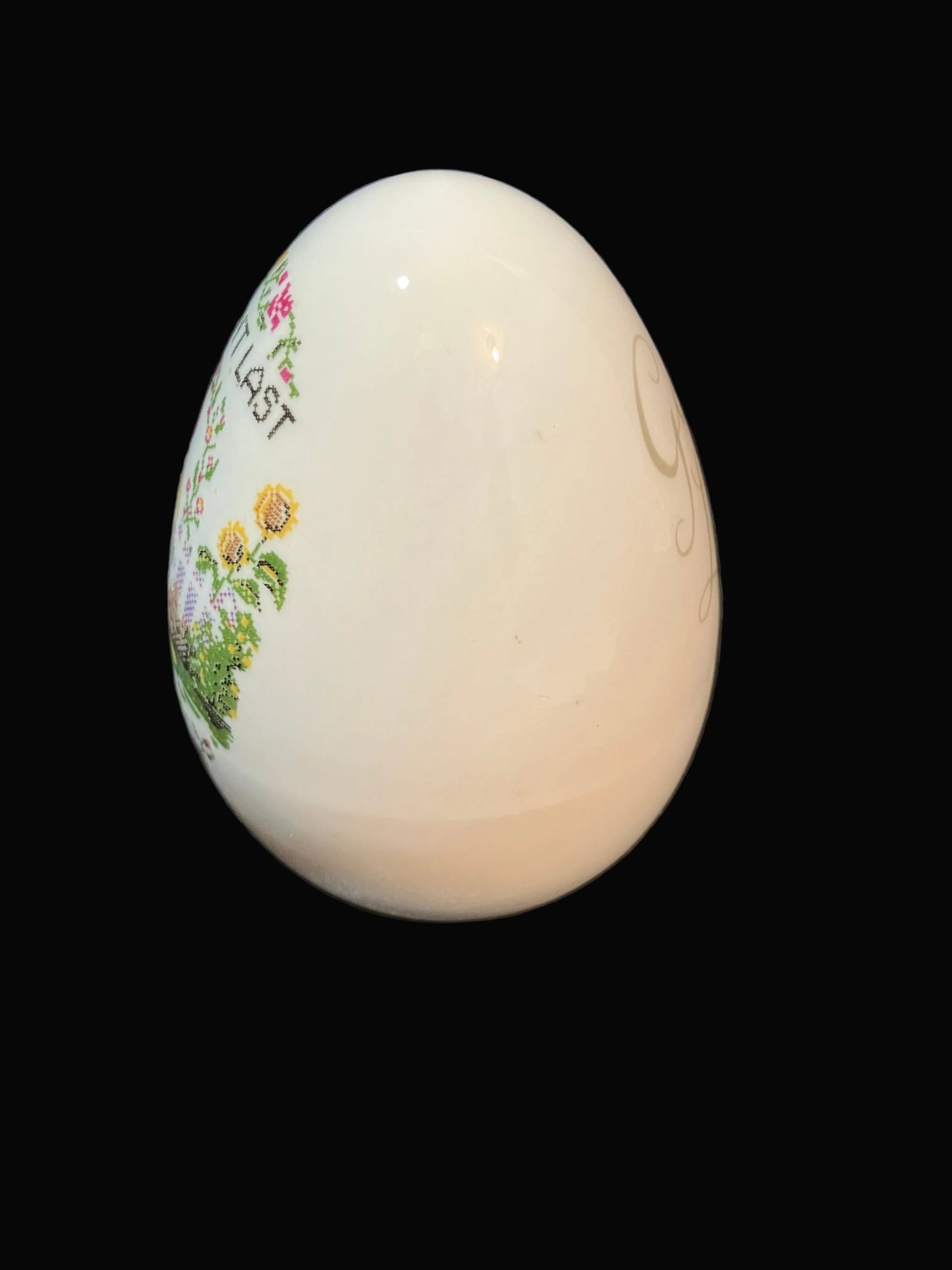 Vintage Crown Staffordshire Porcelain Egg – Fine Bone China England