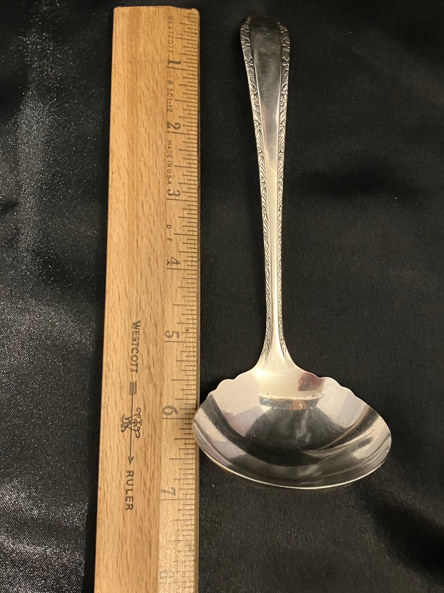 Vintage Oneida Madelon Gravy Ladle – Community Plate Silverplate – 1935 Art Deco Floral