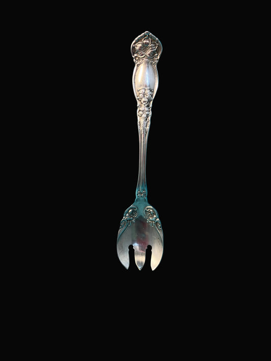 Antique Wm. Rogers & Son AA Ice Cream Spoon