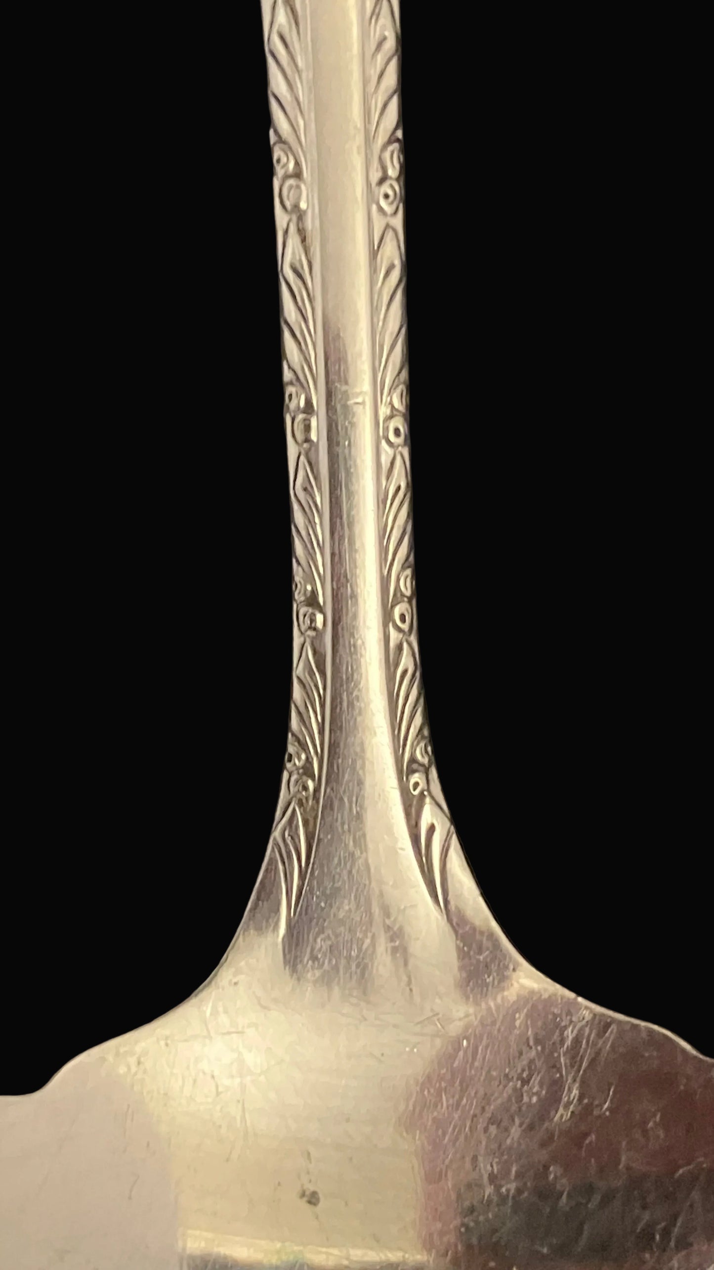 Vintage Oneida Madelon Gravy Ladle – Community Plate Silverplate – 1935 Art Deco Floral