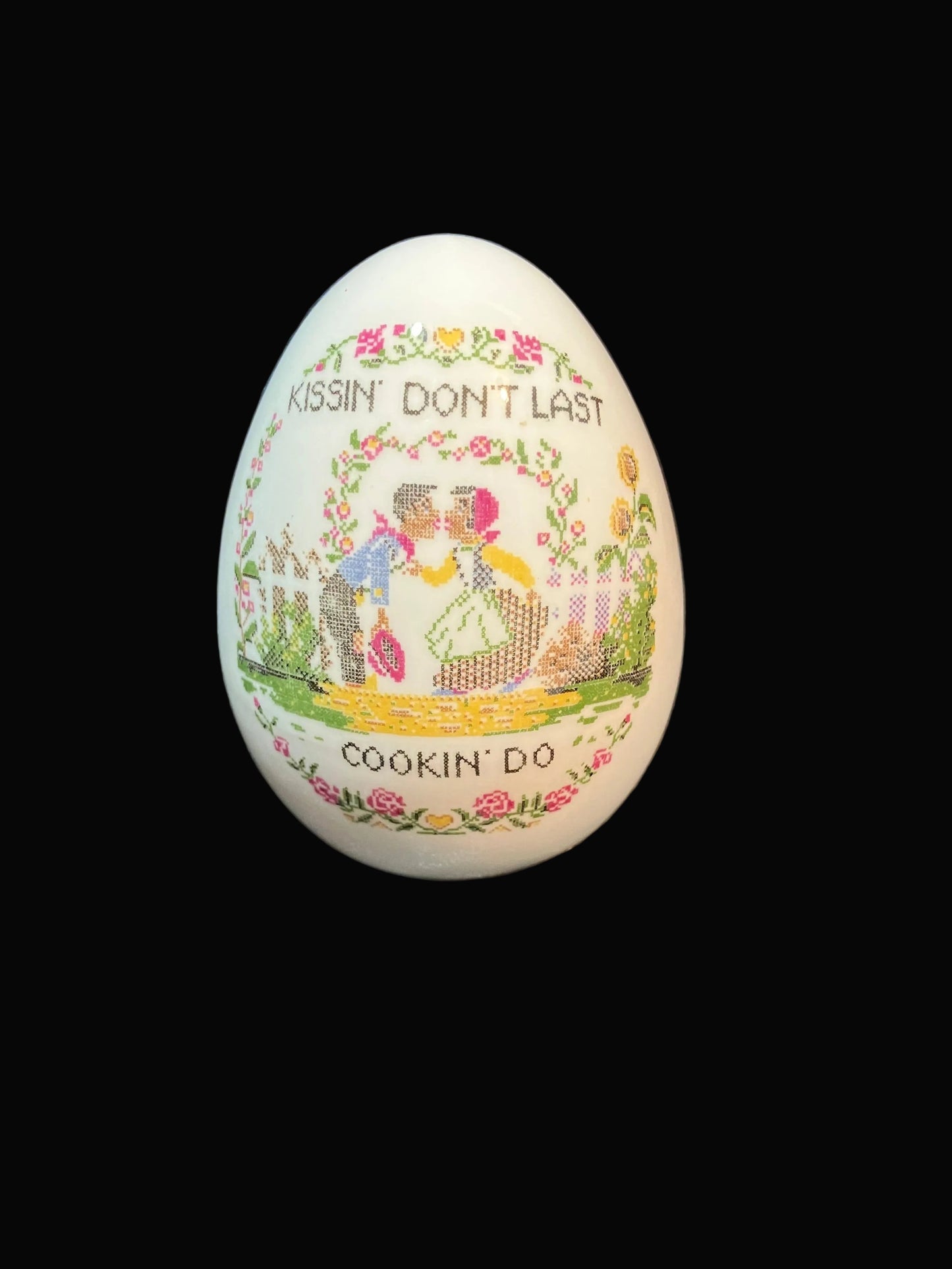Vintage Crown Staffordshire Porcelain Egg – Fine Bone China England
