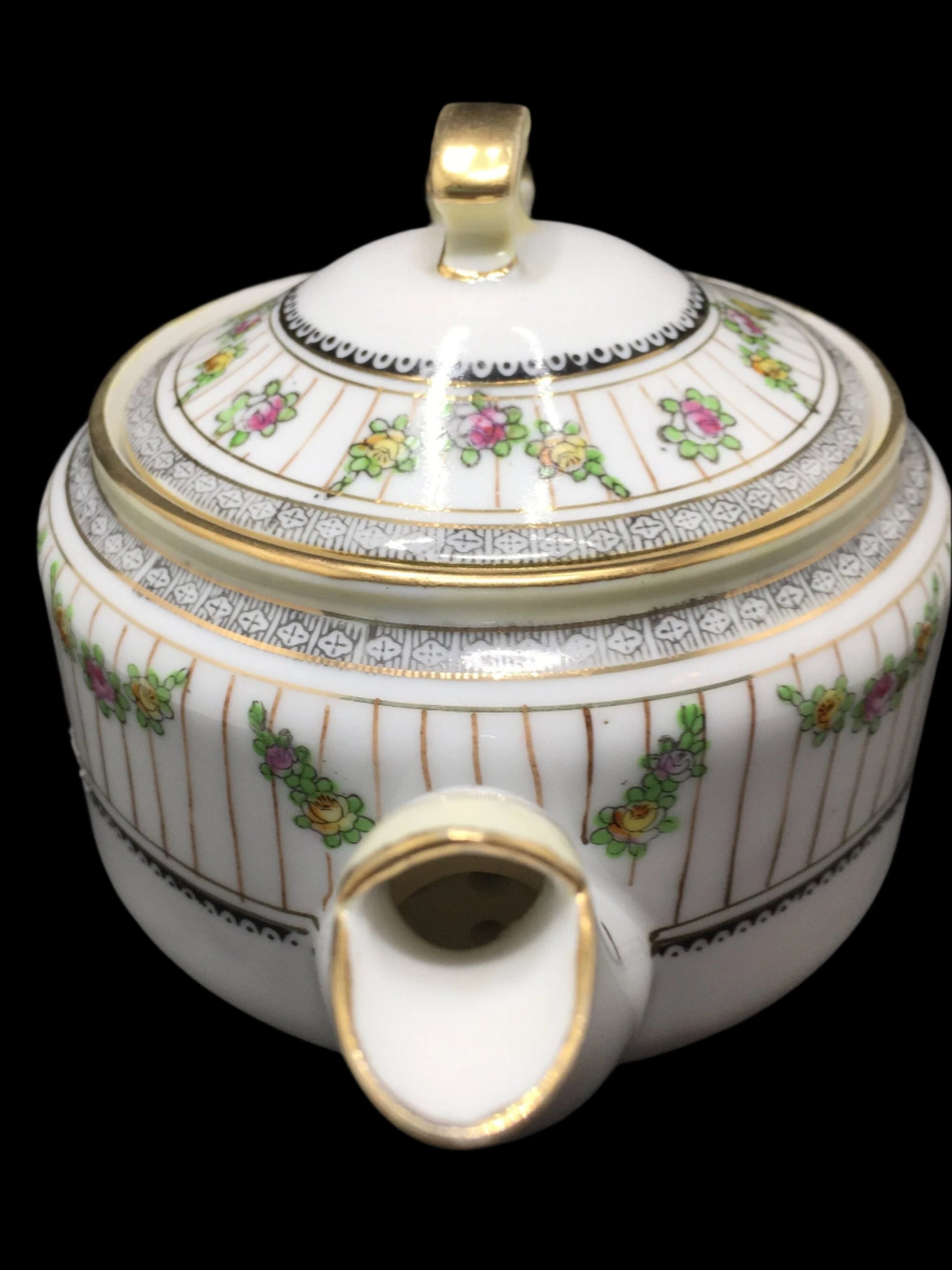 Antique Nippon Teapot with Roses and Graphic Design