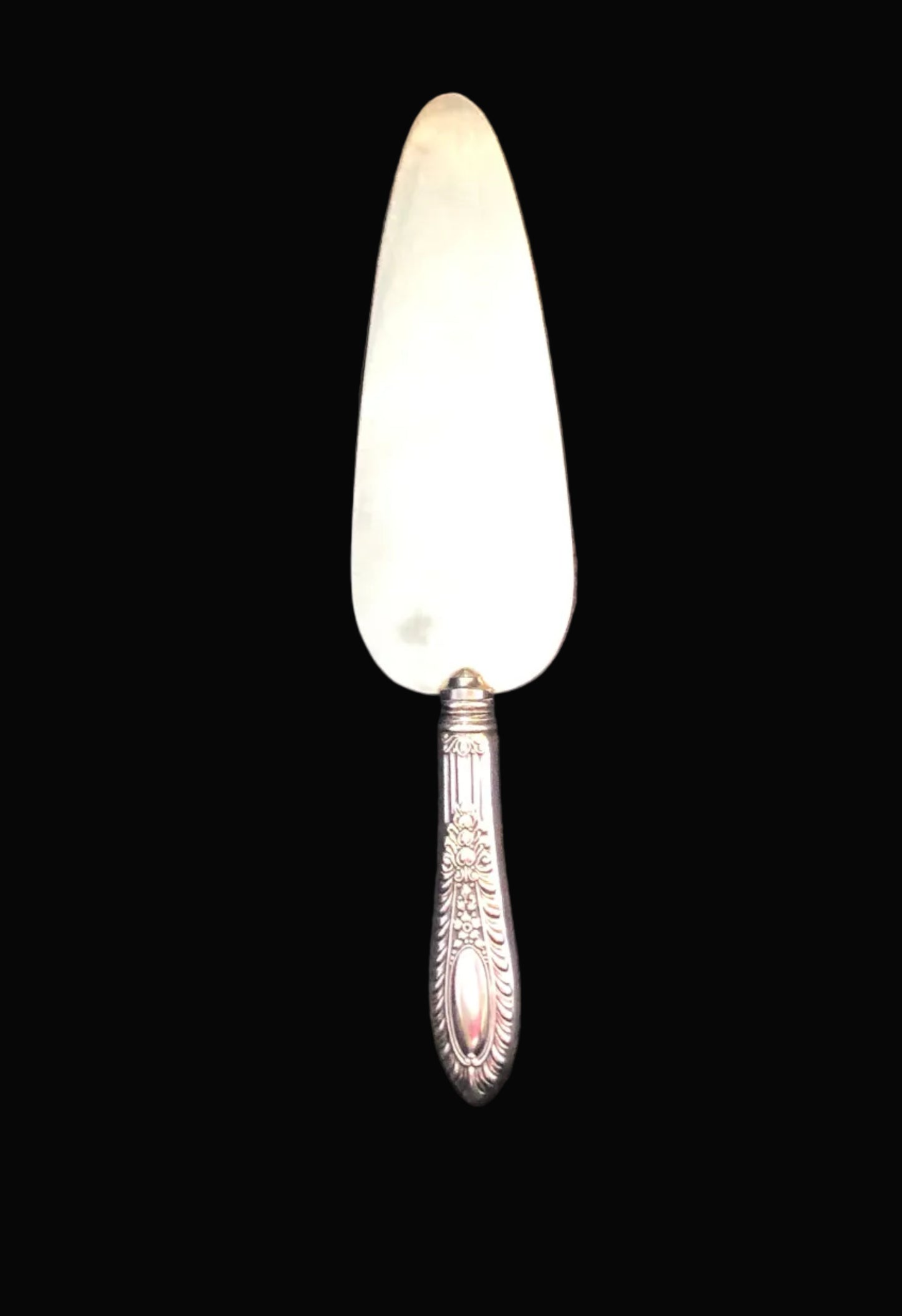 manchester sterling gadroonette 
pie server