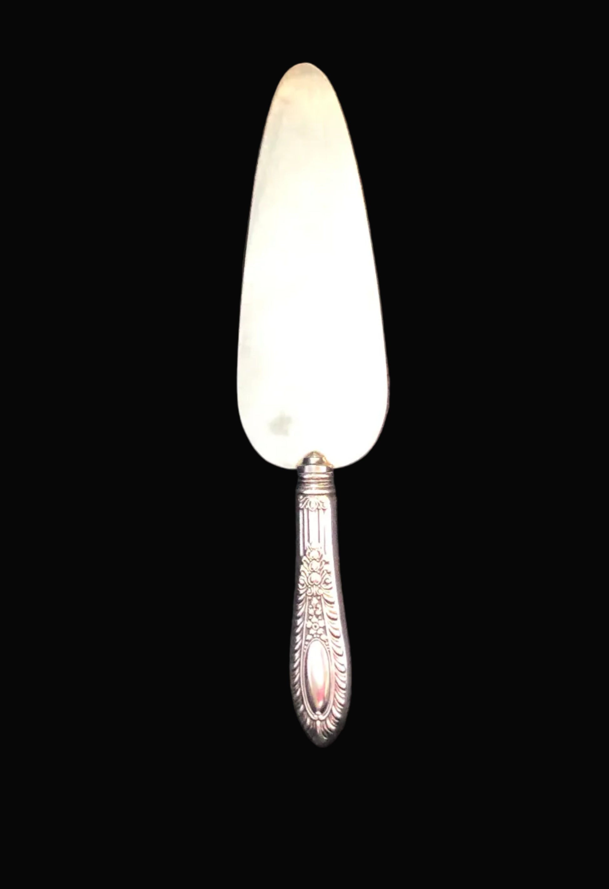manchester sterling gadroonette 
pie server