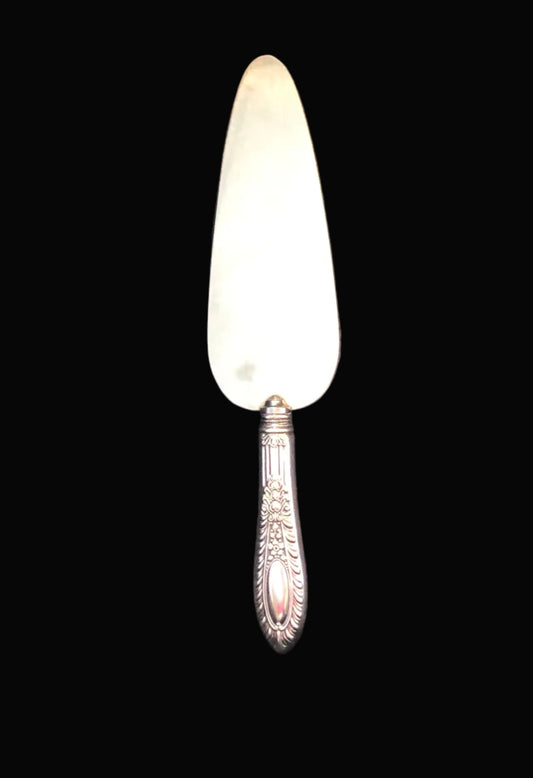 manchester sterling gadroonette 
pie server