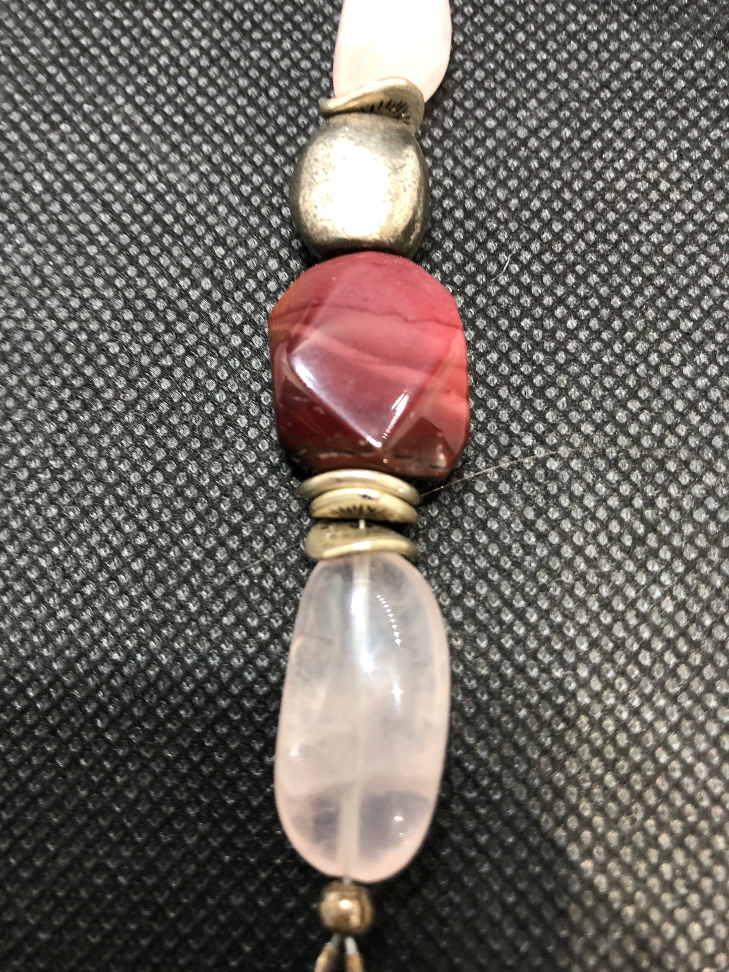 Beaded Bracelet with Rose Quartz Stones Design