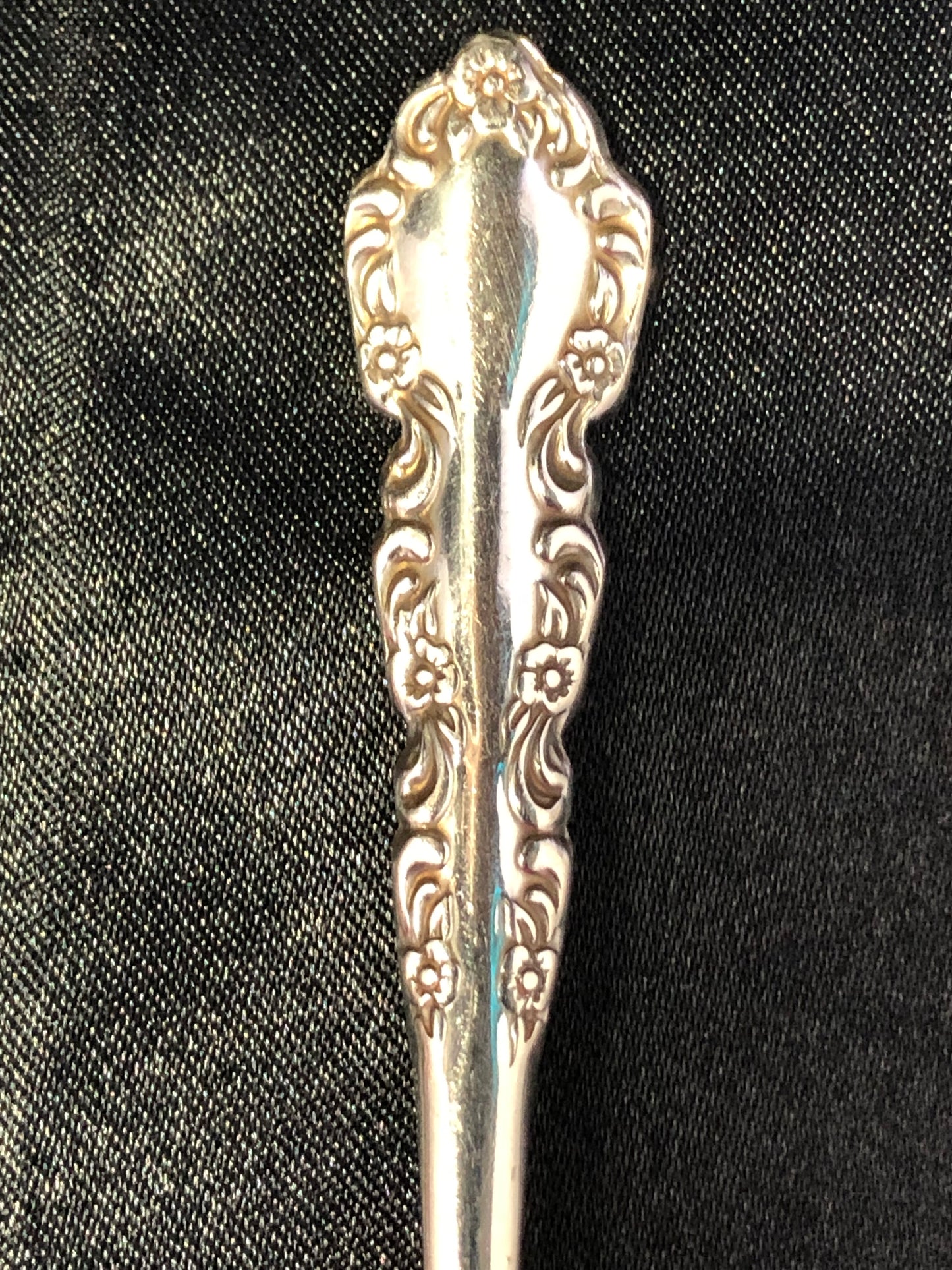Vintage Oneida Shelley Salad Forks Set of 2 Stainless Steel Floral Pierced Flatware