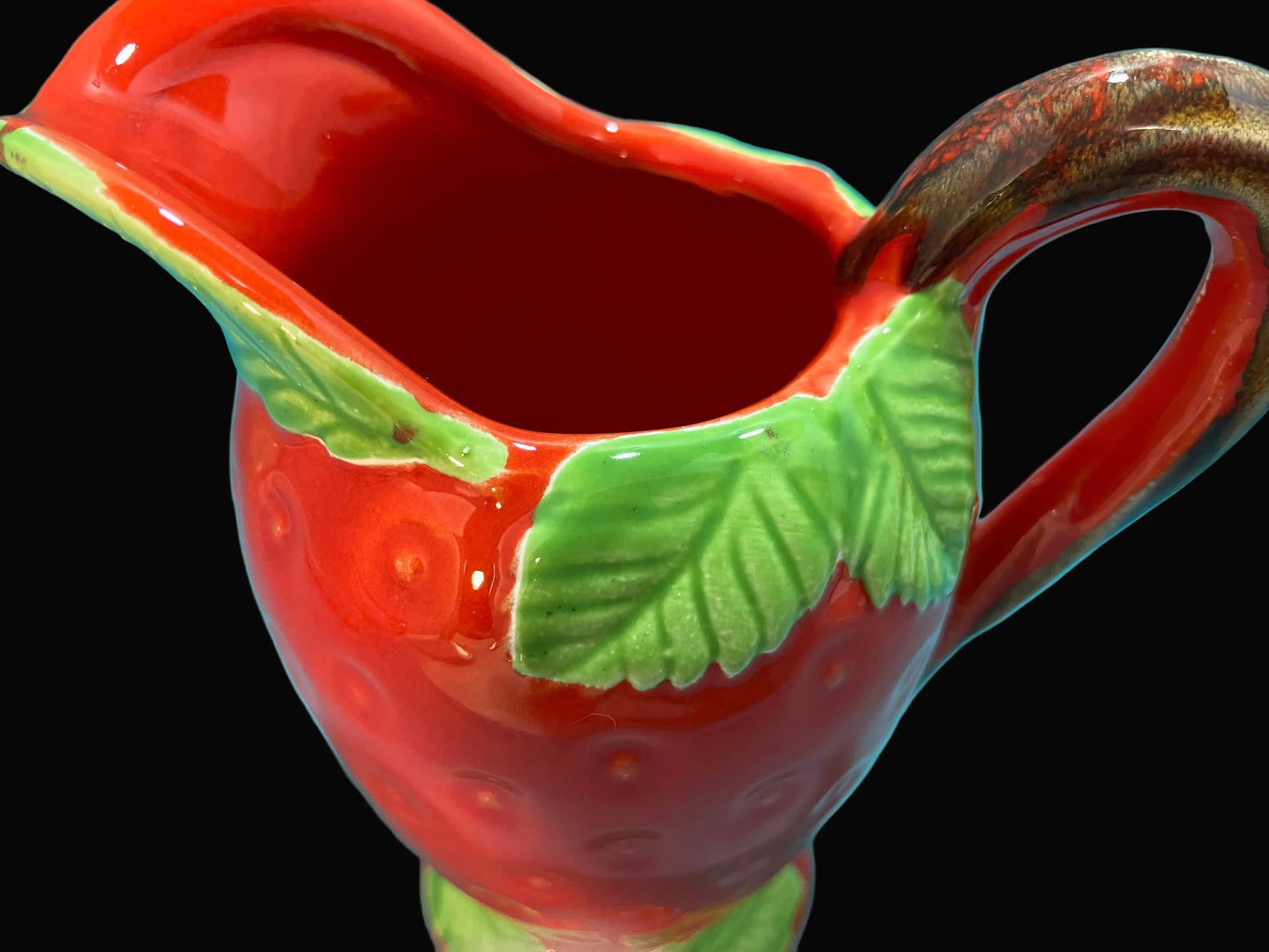 Vintage Strawberry Creamer Pitcher – Trends Japan