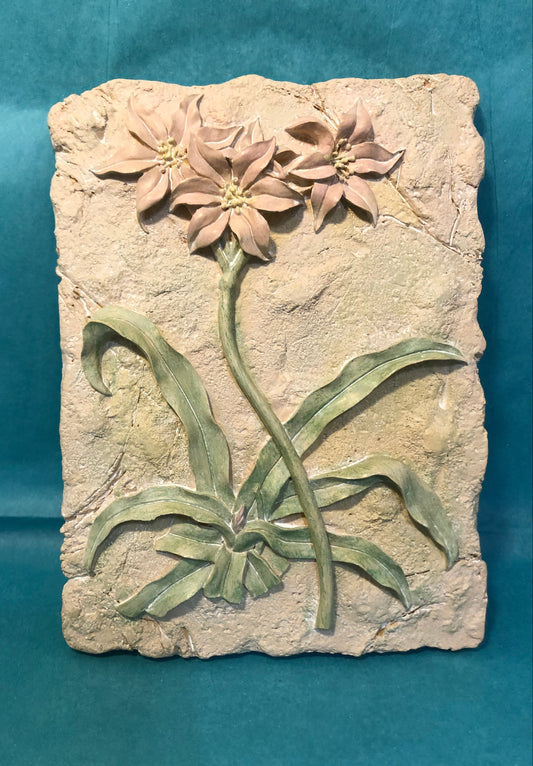 Decorative floral plaque 