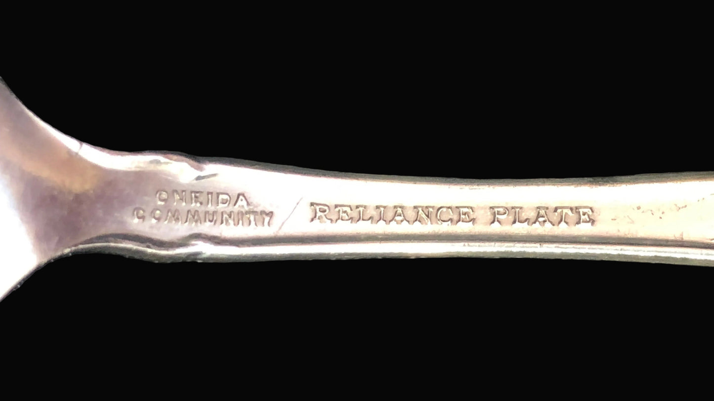 Maker's mark Marked Oneida Community Reliance Plate