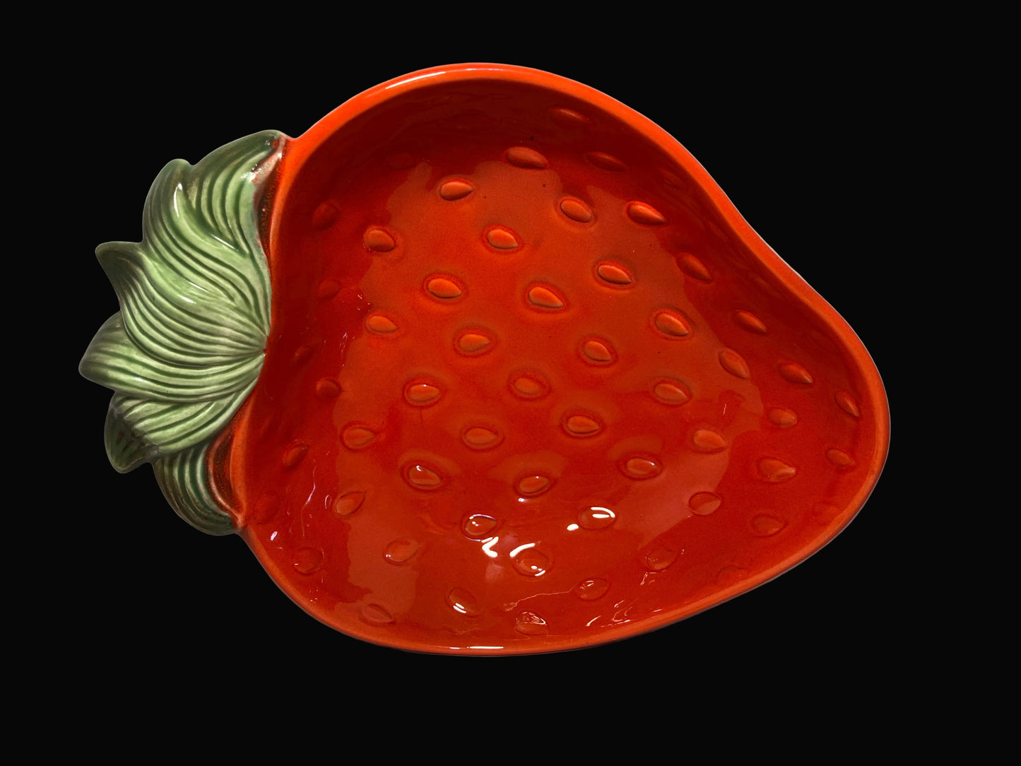 Vintage Metlox Poppytrail Strawberry Bowl Set