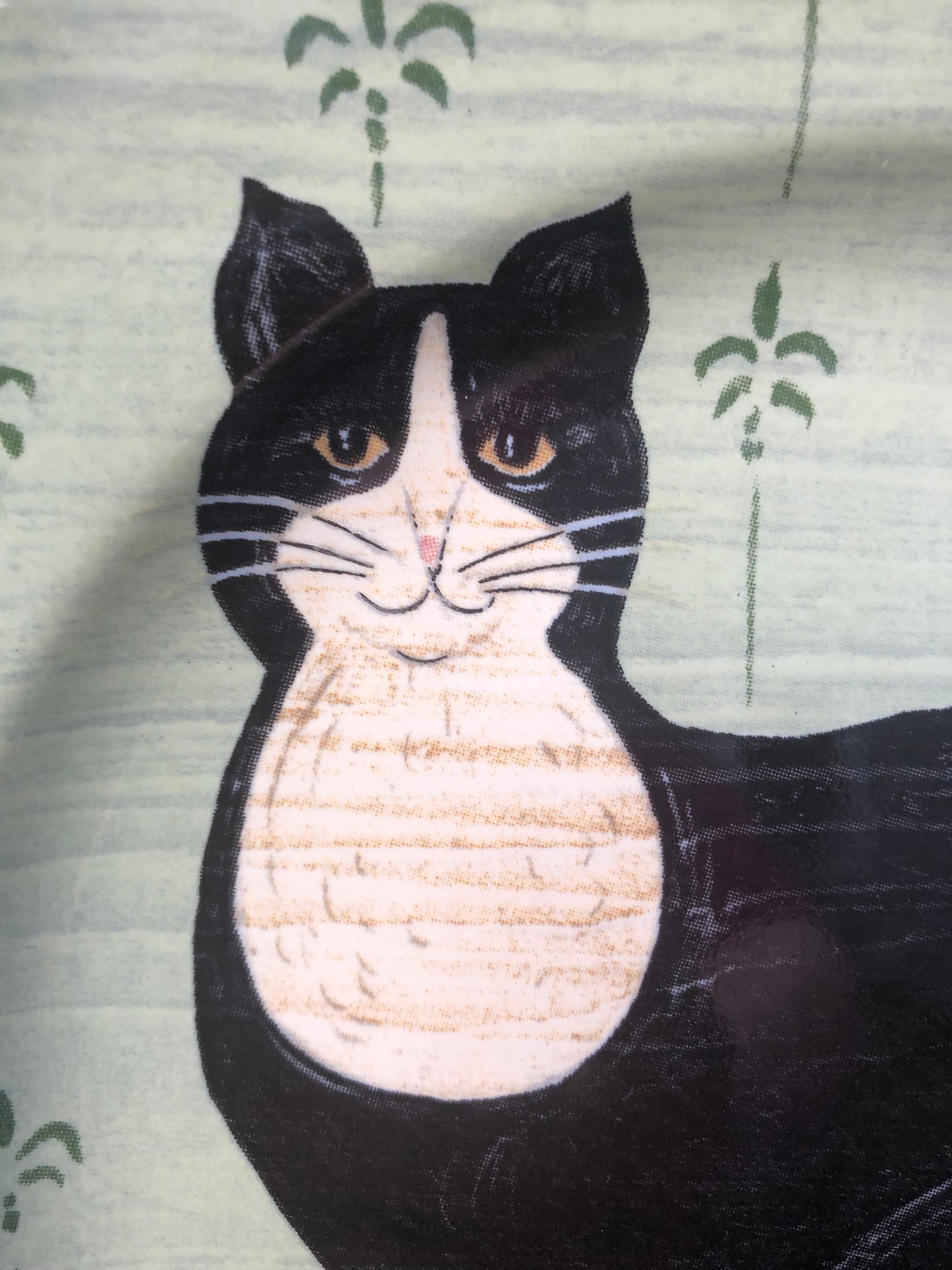 Warren Kimble Sakura Stoneware Cat Plate – Tuxedo Cat – Primitive Folk Art – 8 inch