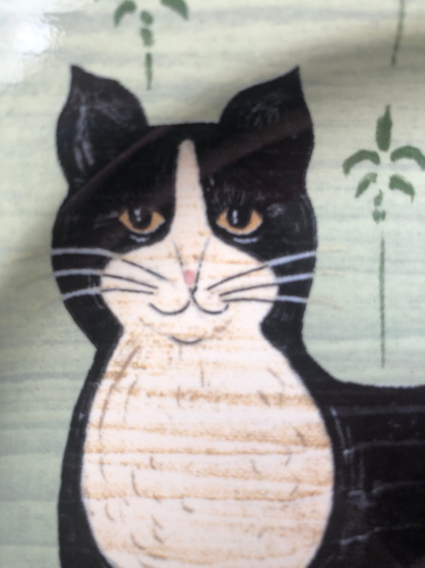 Warren Kimble Sakura Stoneware Cat Plate – Tuxedo Cat – Primitive Folk Art – 8 inch