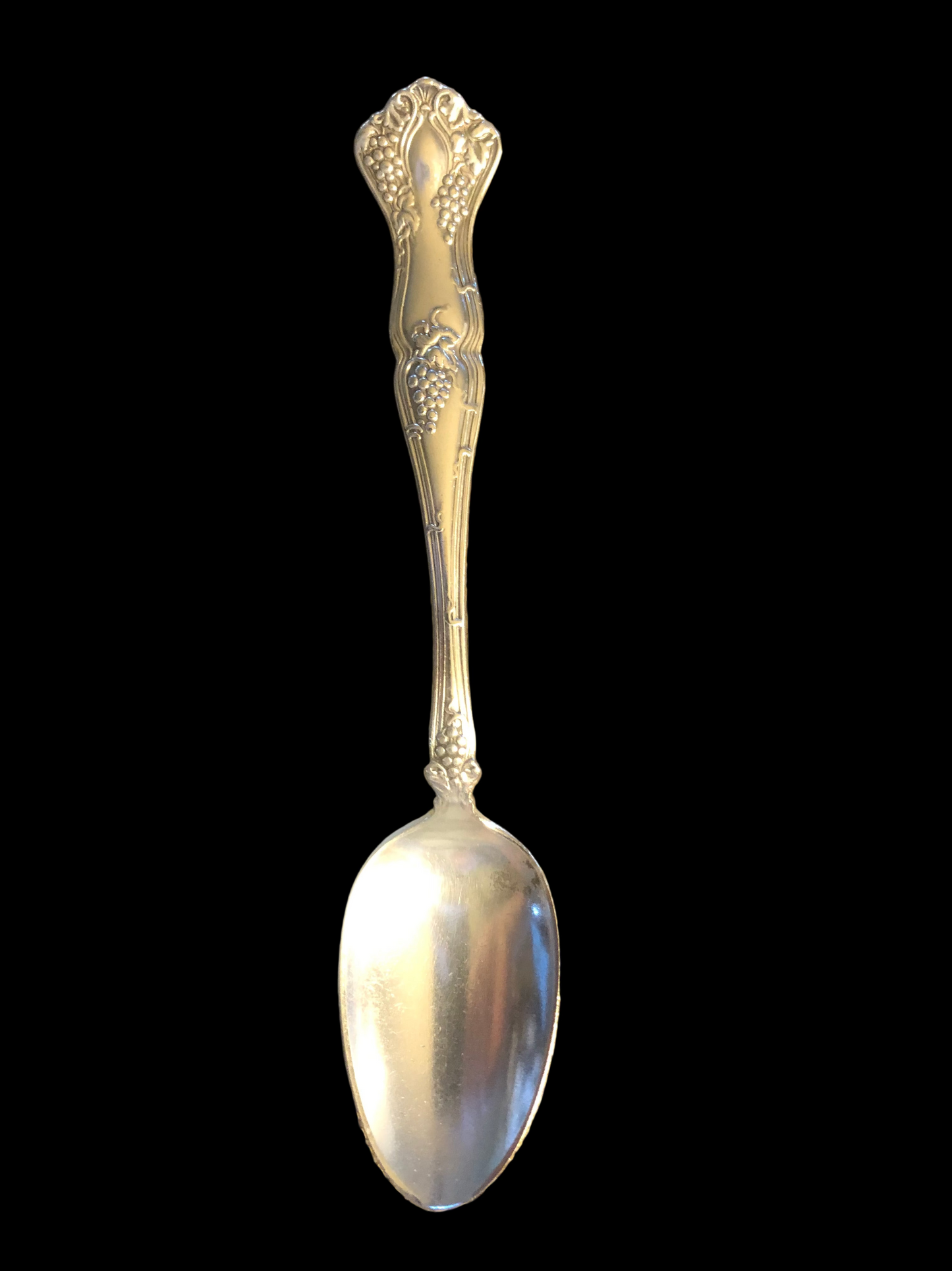 Antique 1847 Rogers Bros “Vintage” Grape Pattern Teaspoons – Set of 5