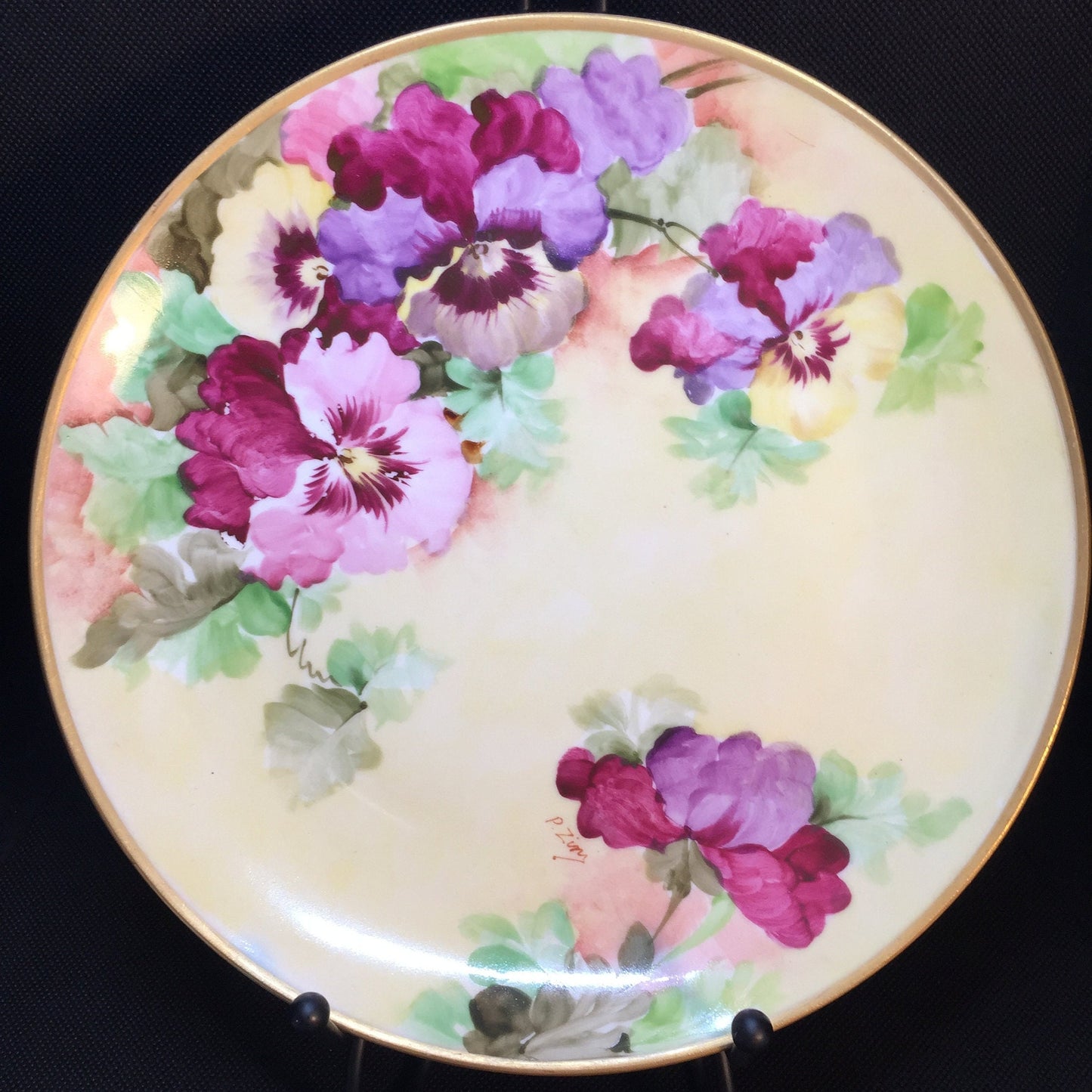 Pretty Pansy Hand Painted Plate from Richard Ginori Italy