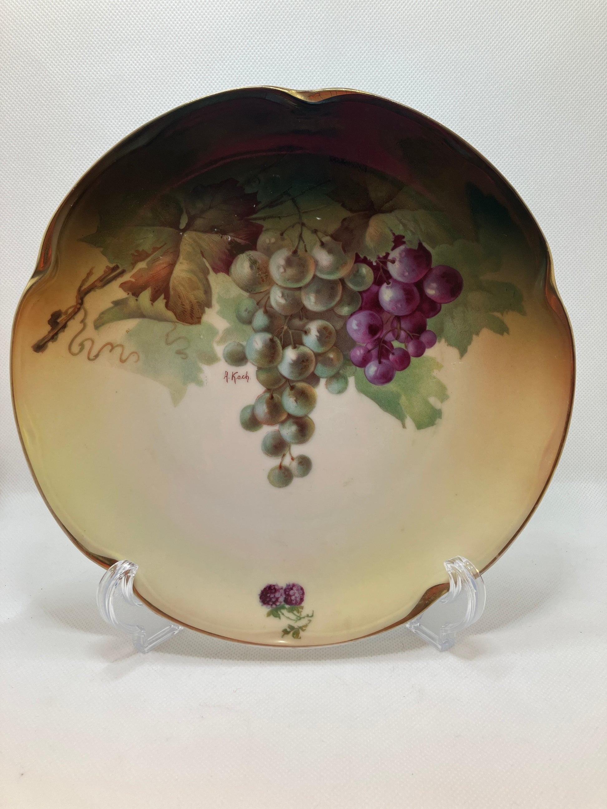 J & C Louise Bavaria Plate with grapes