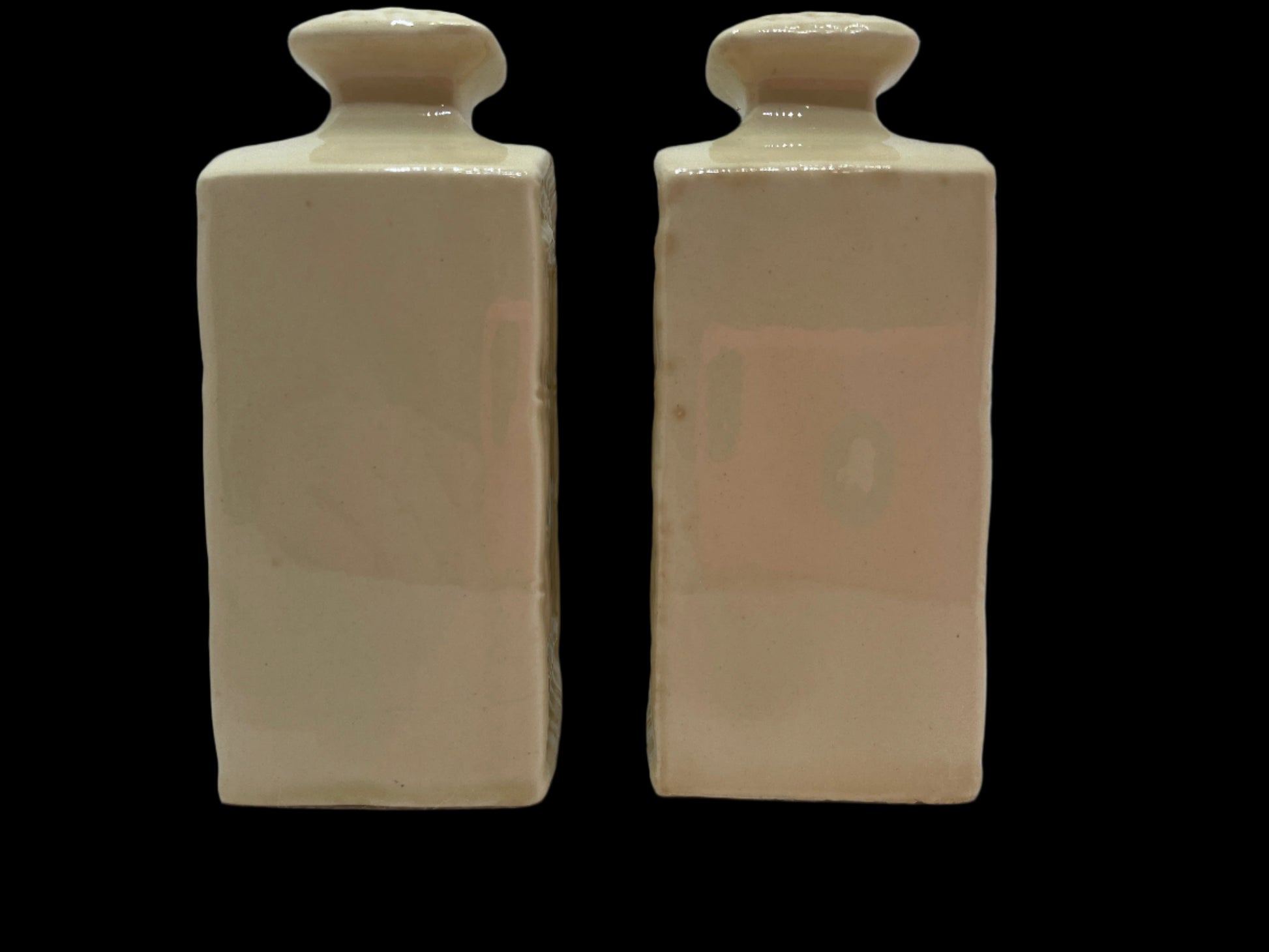 MCM Salt and Pepper Shaker Set 
