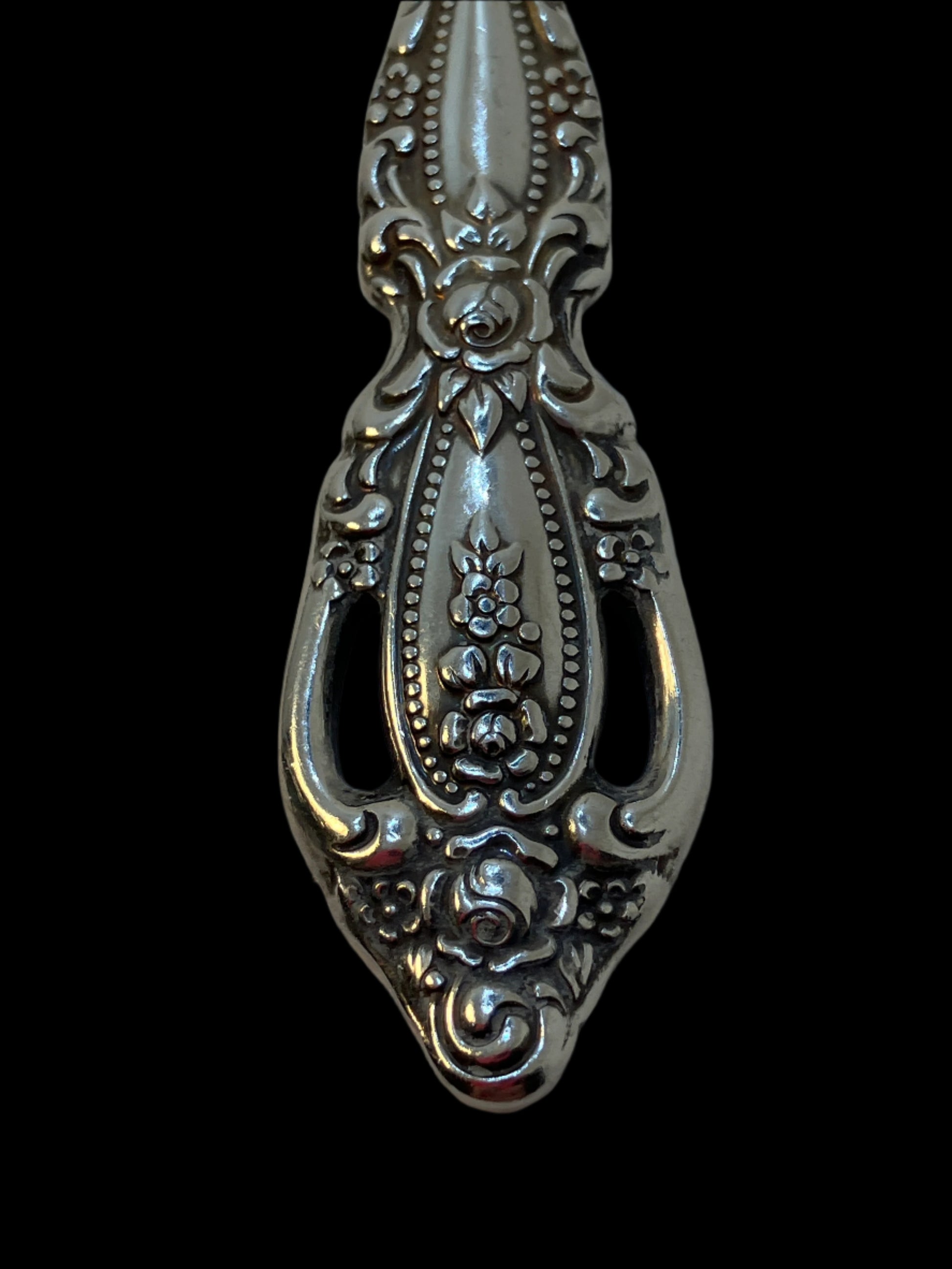 Oneida Monte Carlo teaspoon close up