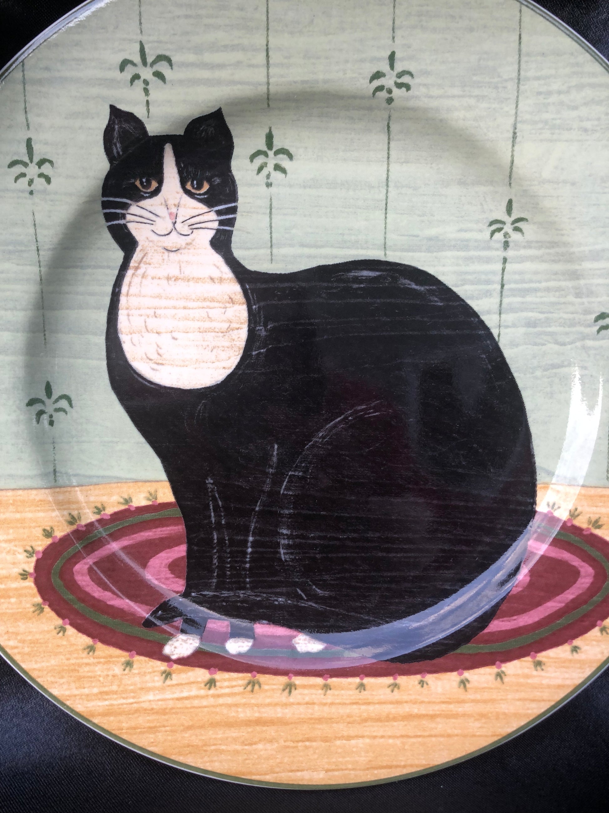 Oneida cat collection plate with tuxedo cat by Warren Kimble