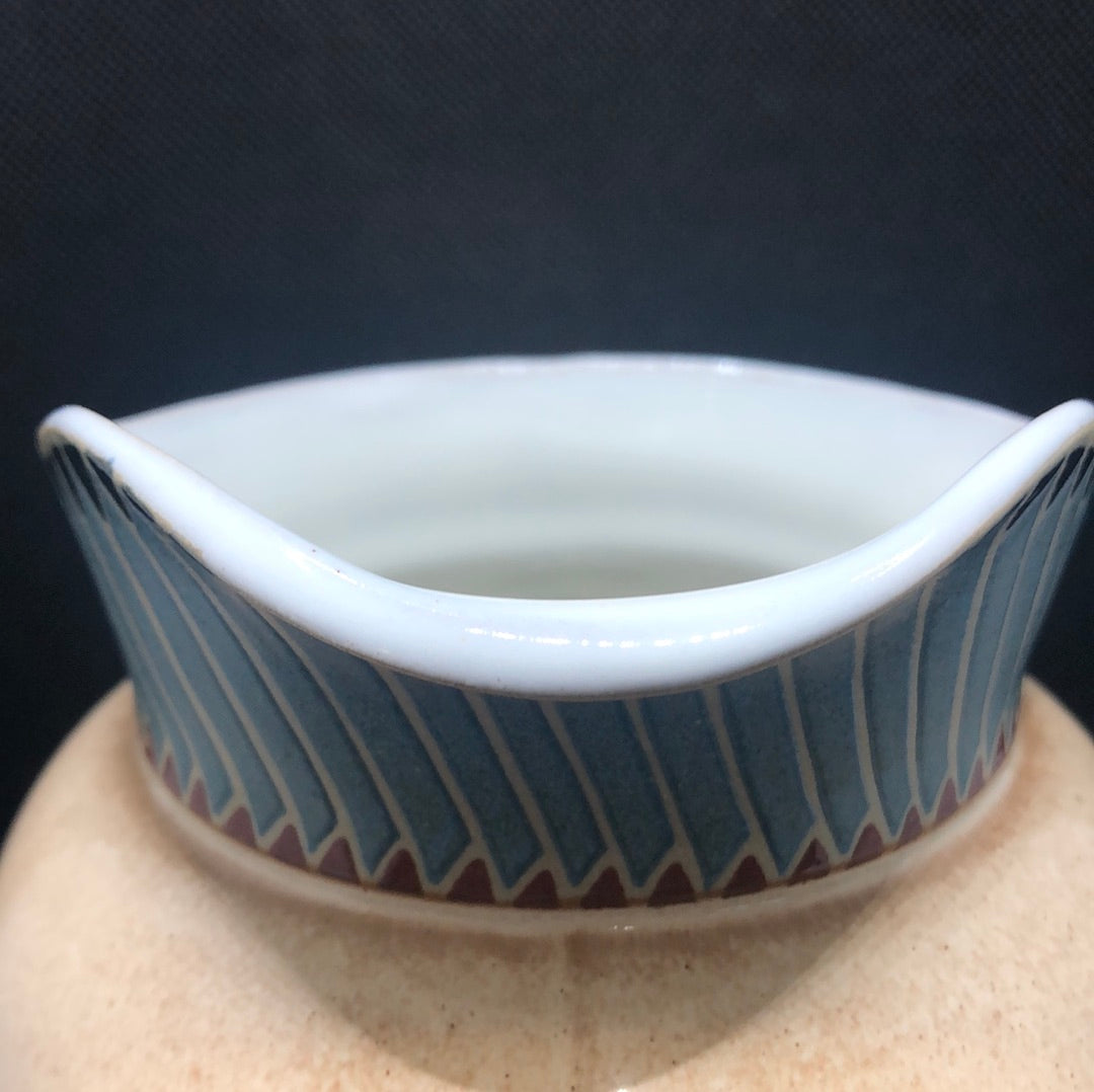 Pitcher Denby Luxor handle tan and blue spout