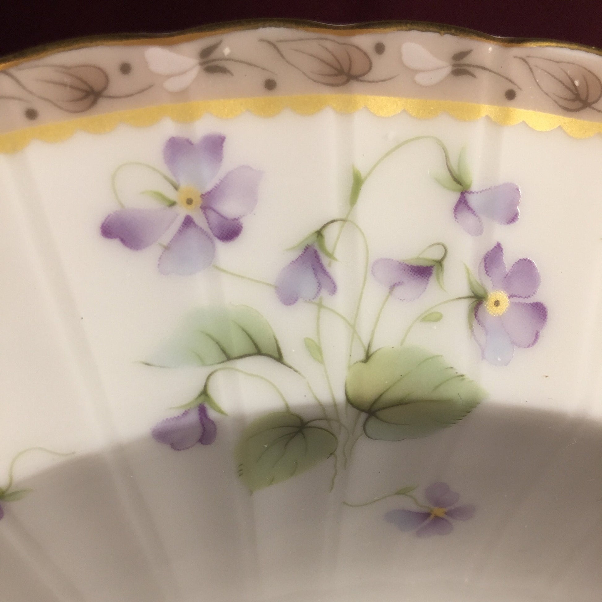 Mikasa French Violets Bone China 10 Inch Vegetable Bowl